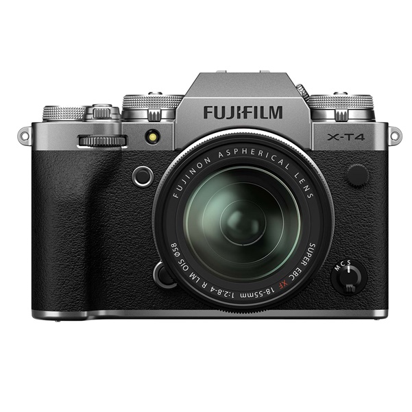 Fujifilm X-T4 + XF 18-55mm silber
